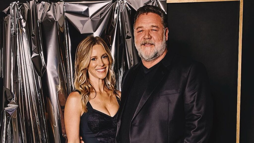 Russell Crowe and Britney Theriot