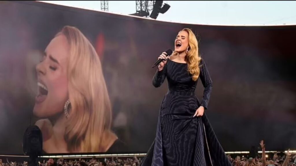 Adele Halts