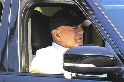 Bruce Willis Spotted in Rare Public Outing