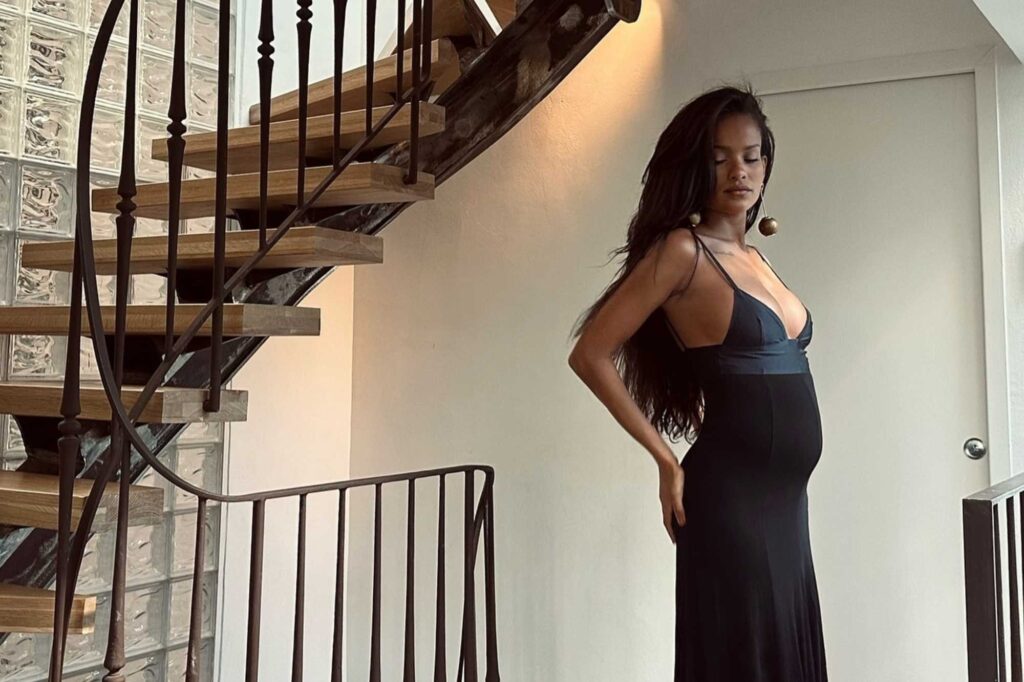 French actor Vincent Cassel is going to be a father for the fourth time. His 27-year-old partner Narah Baptista is expecting their first child.