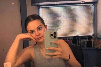 Selena Gomez Shows Makeup-Free Face